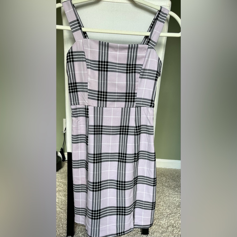 Mini fitted plaid dress, Divided H&M, Size XXS, with slit on the front side.
